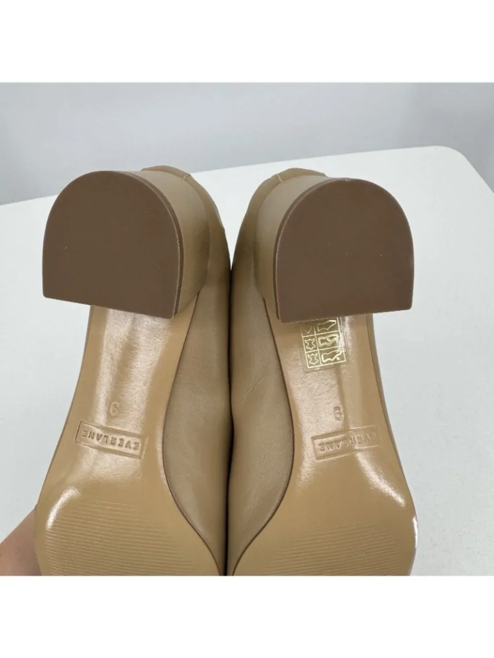 Everlane Italian Leather Day Heel Light Taupe 9 Women's Elastic Back Comfort